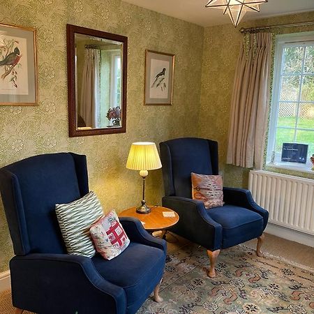 The Coach House Bed & Breakfast Rudgwick ภายนอก รูปภาพ