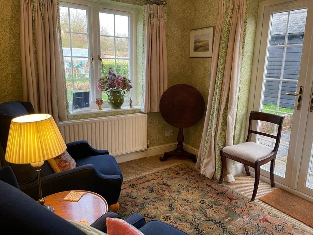 The Coach House Bed & Breakfast Rudgwick ภายนอก รูปภาพ