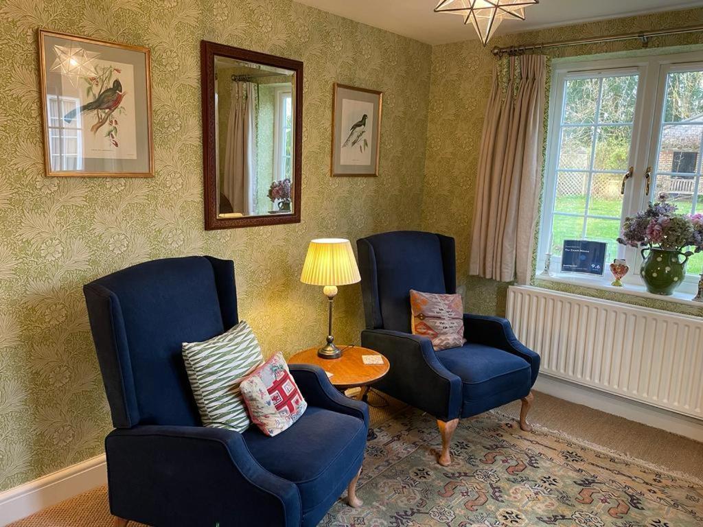 The Coach House Bed & Breakfast Rudgwick ภายนอก รูปภาพ